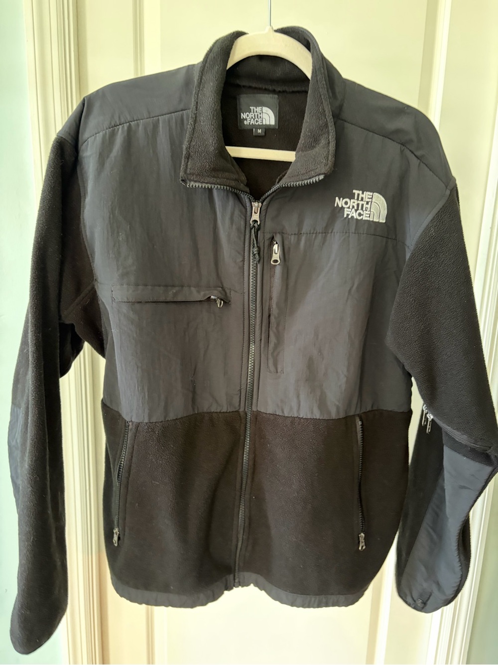 The North Face Men's Black Fleece Jacket - size Medium